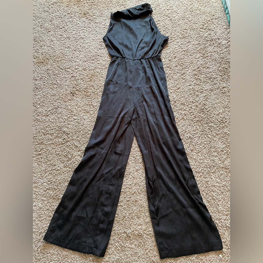 Hello Molly Black Satin Jumpsuit Womens 6 Sleeveless Thin Silky Sleek NWT - Picture 3 of 15